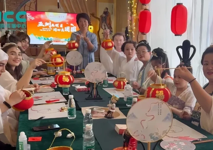 Ireland in China: Pioneering China Tour to Promote Exchanges