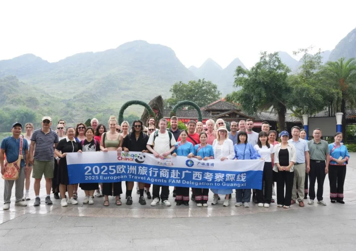 Irishman’s China Tour Awakens the Imagination of Europe